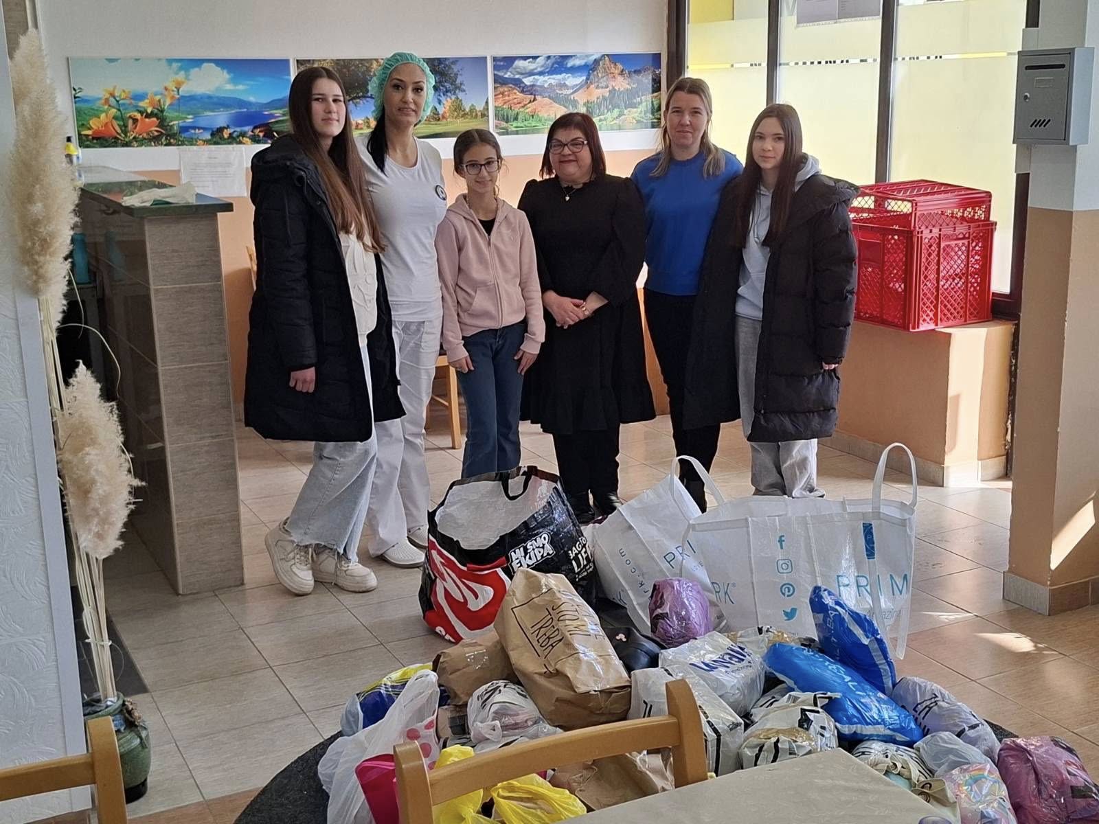 Prva OŠ Donji Vakuf – Dobra djela iz Školskog muzeja kreativnosti za mir