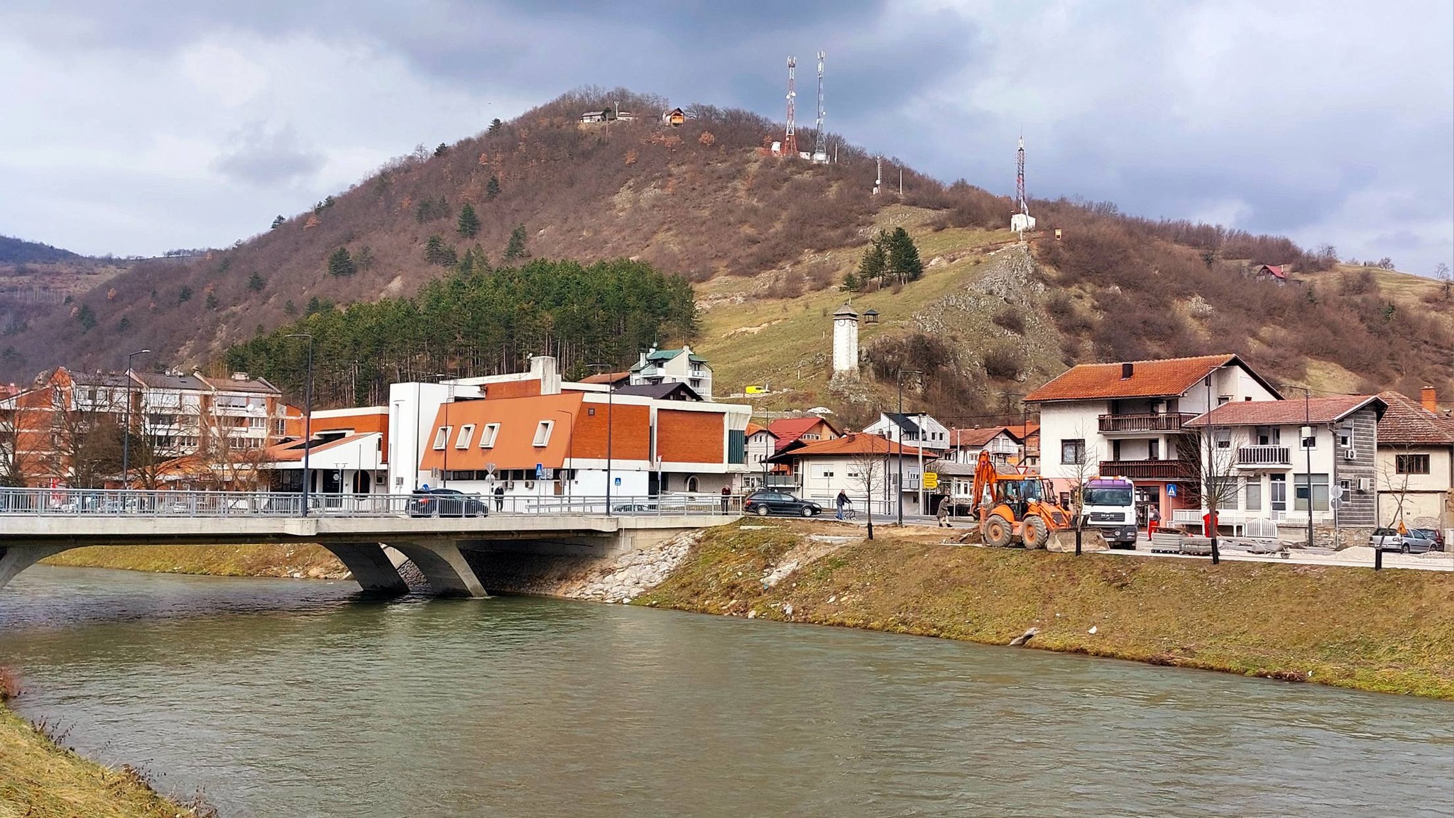 Oblačno vrijeme – Dnevna temperatura zraka do 13 stepeni C