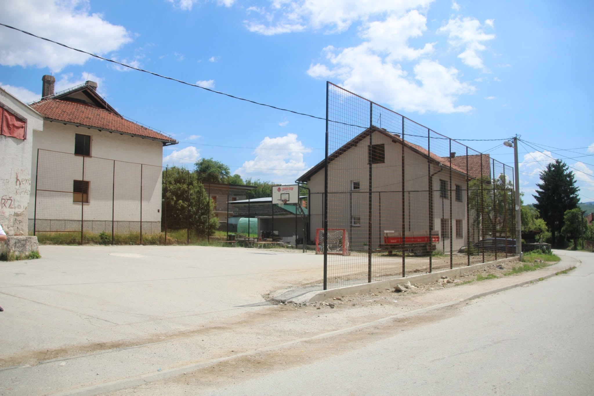 Postavljena  zaštitna ograda na dječijem igralištu “Solana”