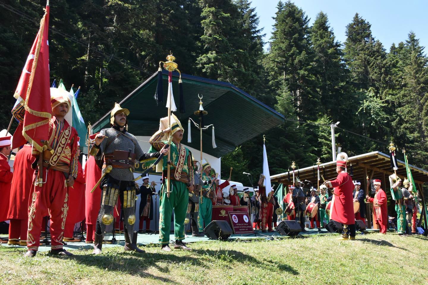 FOTO// Završnica 516. “Dana Ajvatovice” – Turski vojni orkestar Mehter