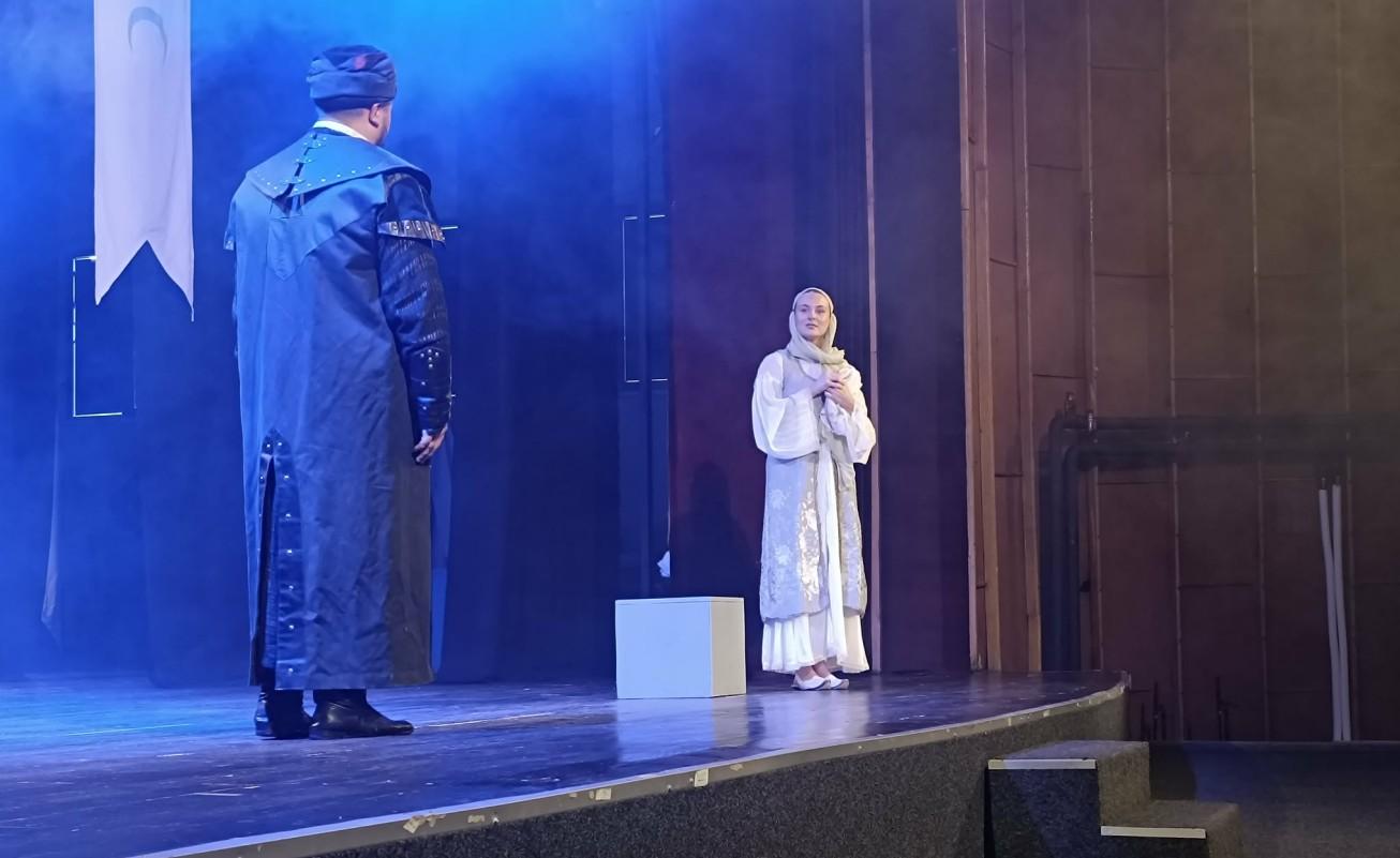 516. DANI AJVATOVICE : “Hasanaginica” pred novotravničkom publikom
