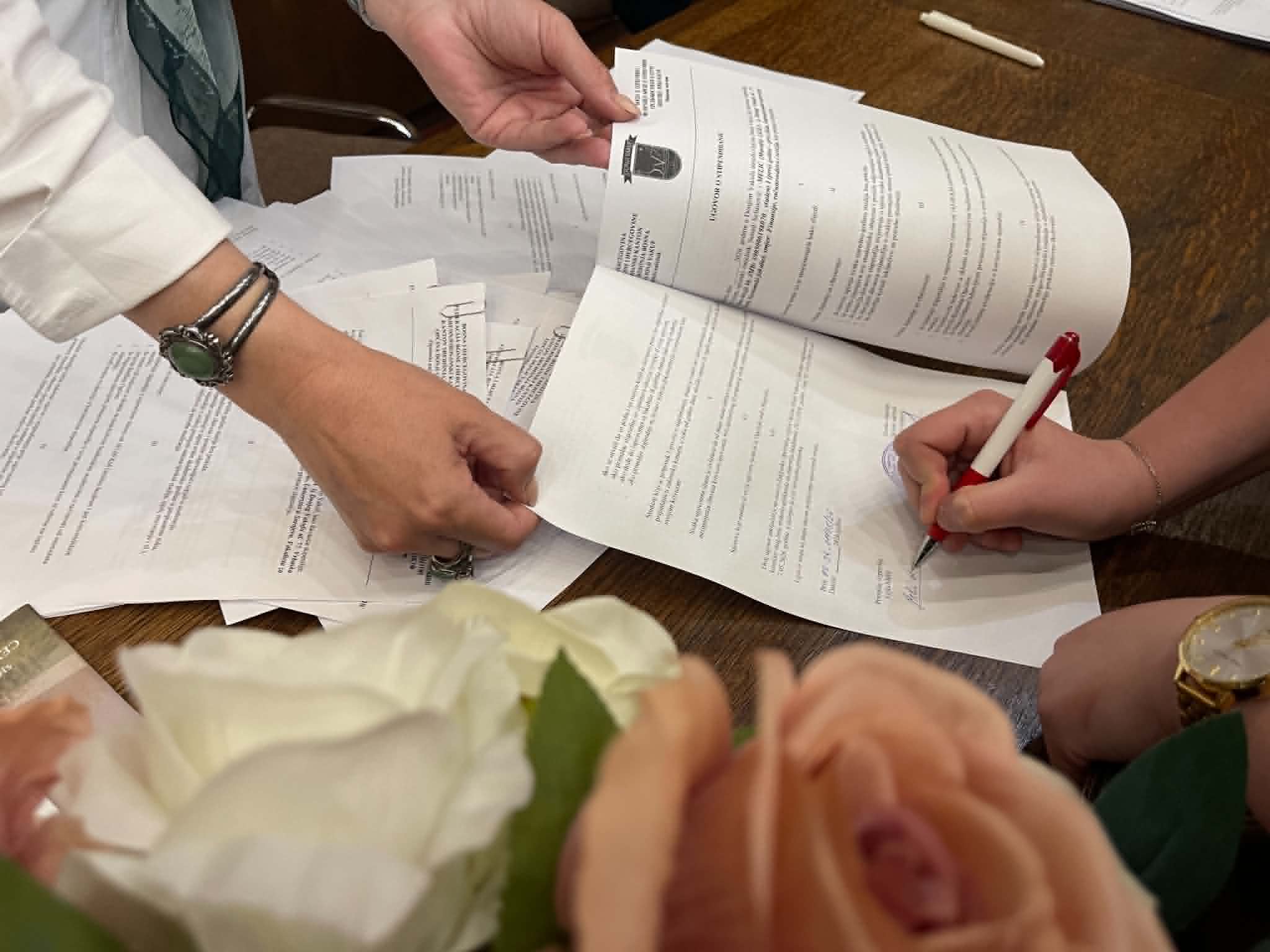 Potpisani ugovori sa studentima korisnicima općinske stipendije
