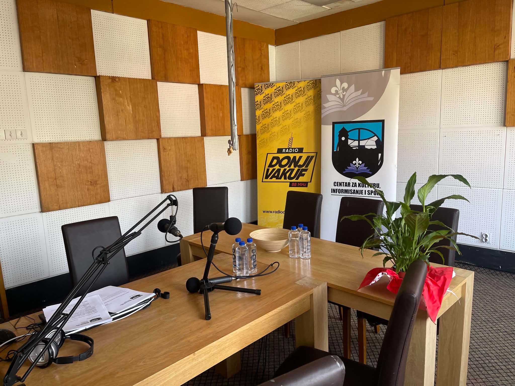 Održano žrijebanje redosljeda učešća političkih subjekata u programu Radija Donji Vakuf