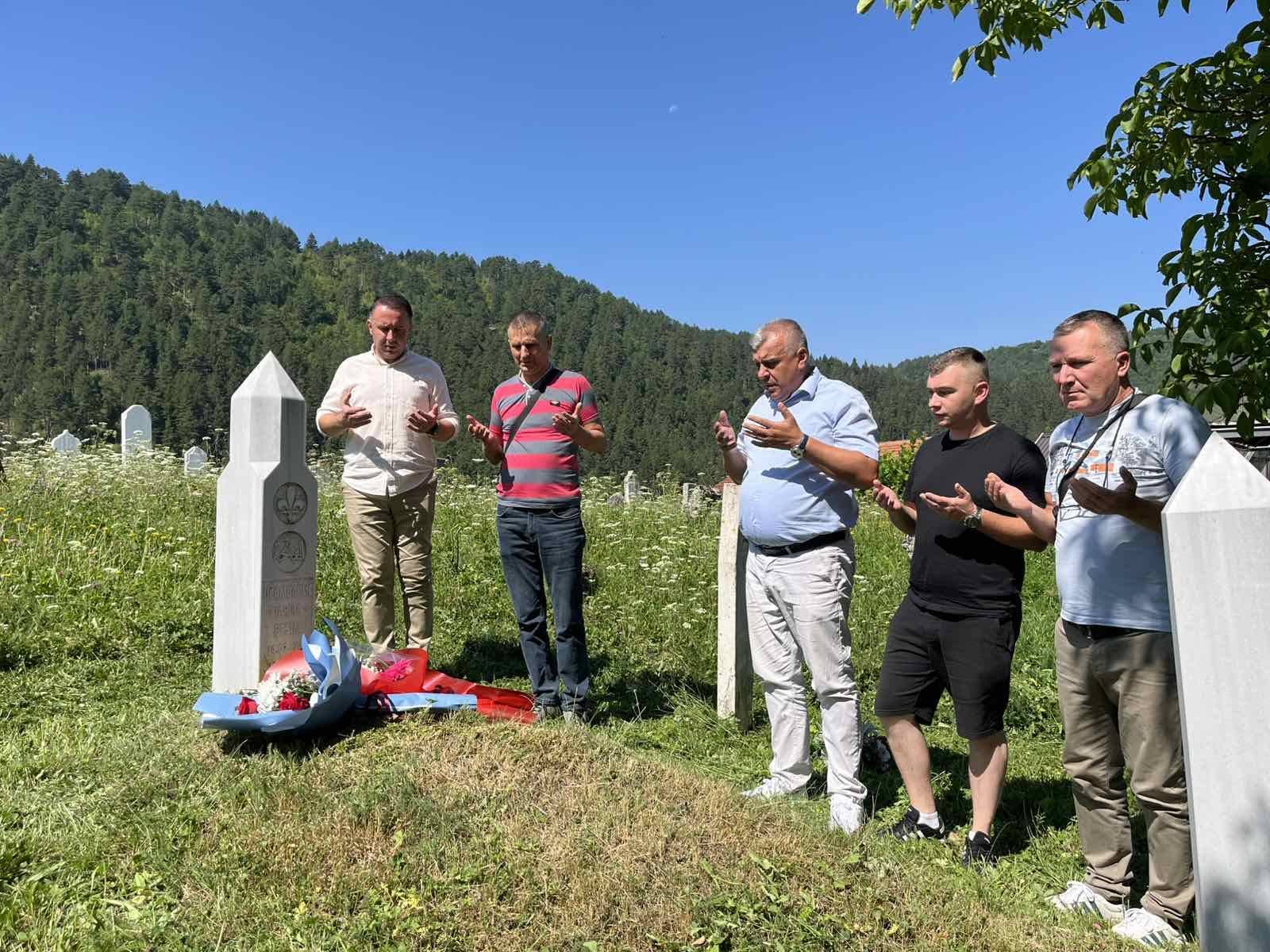 Sjećanje na ratnog komadanta Besima Učambrlića