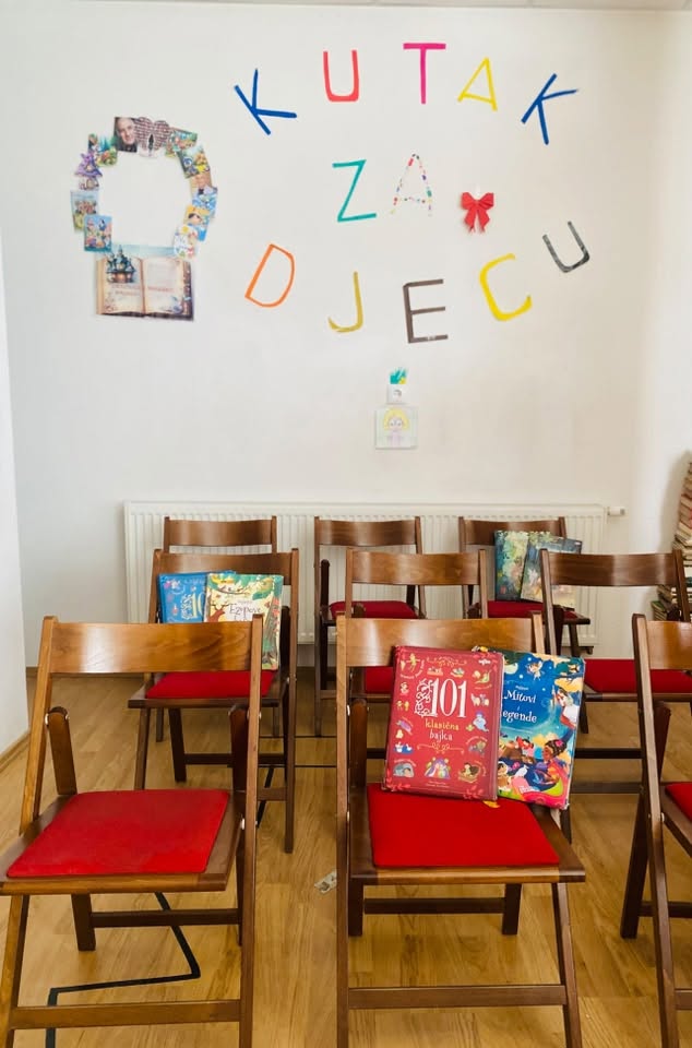 Foto // Mjesec knjige u Gradskoj biblioteci Donji Vakuf