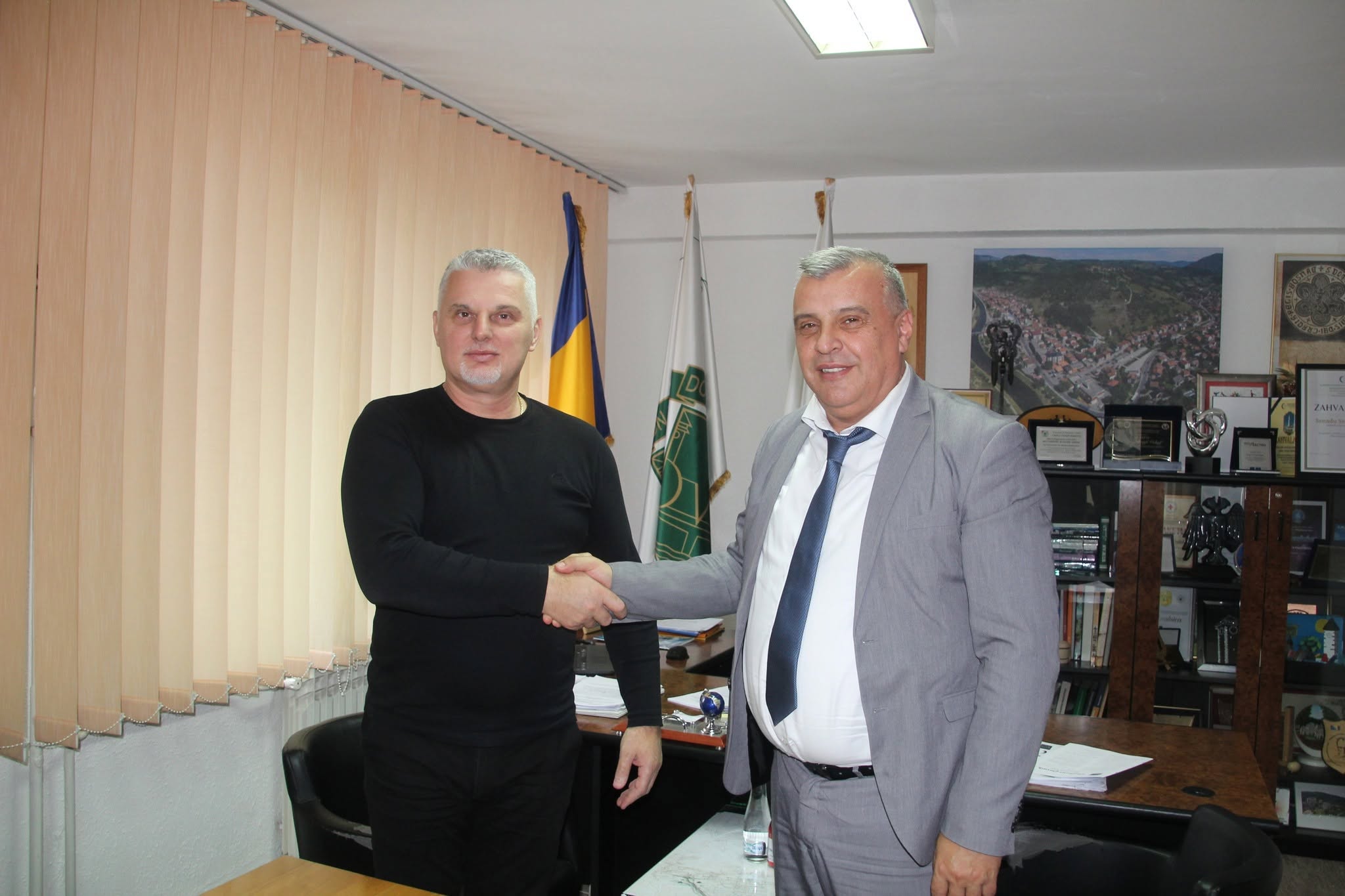 Preko 392.000 KM za nove infrastrukturne projekte: Potpisana tri ugovora za radove u Donjem Vakufu
